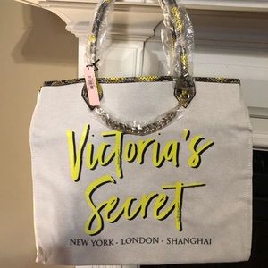Victoria’s Secret Tote